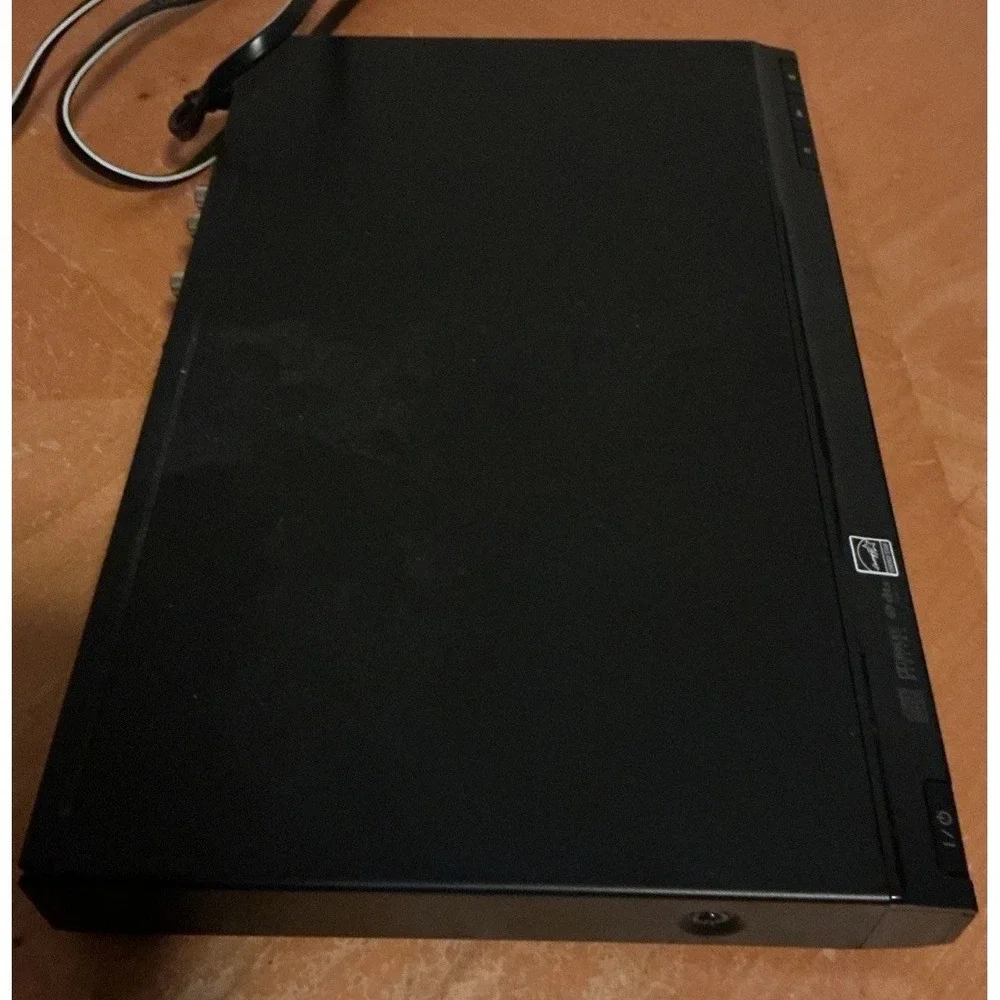Sony DVP-SR200P‎ CD/DVD Player No Remote With Audio Cables, No Tested